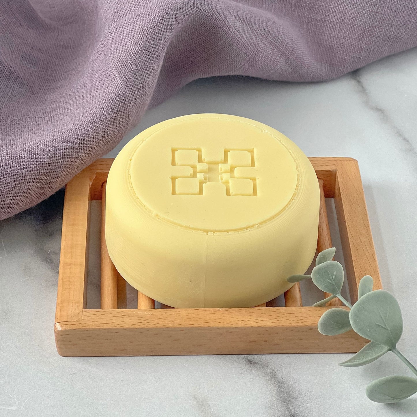 Akiba Butter Stone - Moisturizing Body Butter Bar - with Kpangnan Butter and warming Chilli Extract (Fragrance free)